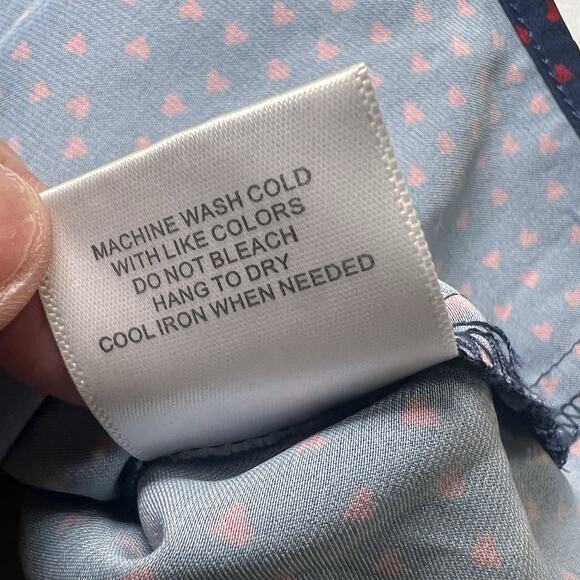 ModCloth Blouse Plus Size 3X Navy Blue Red Hearts AOP Long Sleeve Silky Button - Picture 16 of 16